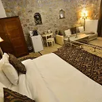 Πανσιόν Trikalon Muses Art Μέση Συνοικία Τρικάλων