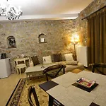 Πανσιόν Trikalon Muses Art Μέση Συνοικία Τρικάλων