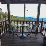 Guest house Trikalon Muses Art Suites 4*