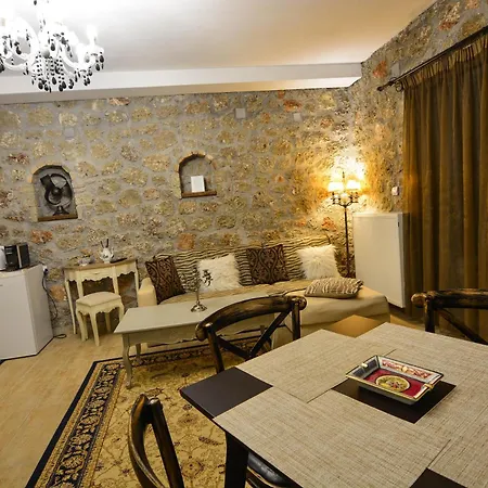 Vendégház Trikalon Muses Art Mészi Szinikía Trikálon