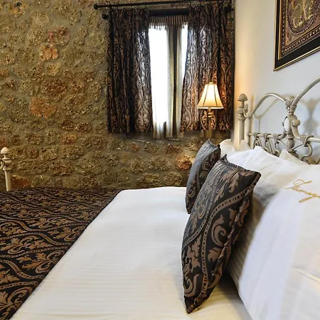 Gasthof Trikalon Muses Art Suites